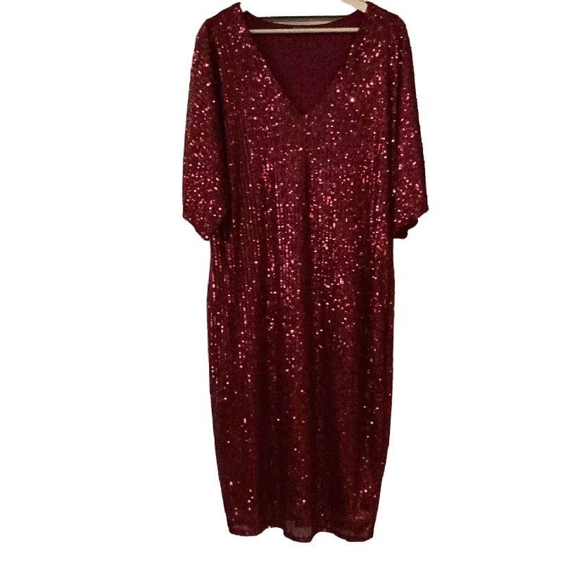 bodycon evening gown-Women's V-Neck Cocktail Dress - Plus In Burgundy